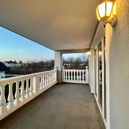 Traum Apartment Mit Pool+Balkon Wien Eksteriør bilde