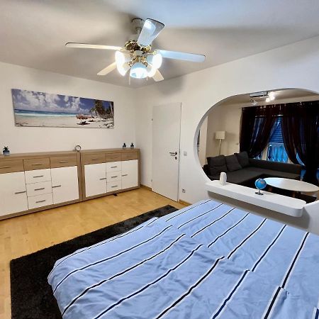 Traum Apartment Mit Pool+Balkon Wien Eksteriør bilde