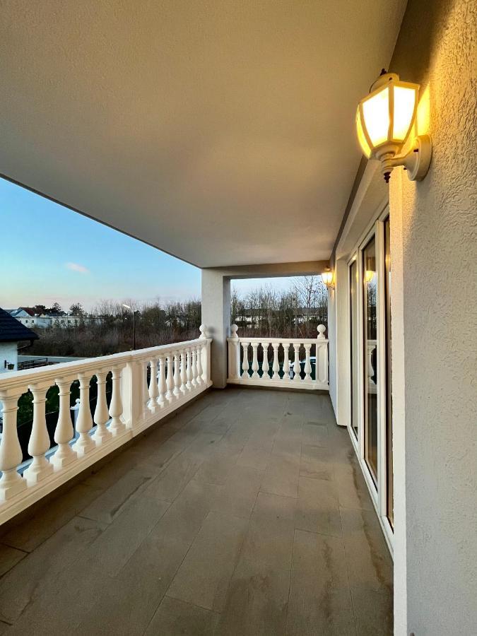 Traum Apartment Mit Pool+Balkon Wien Eksteriør bilde